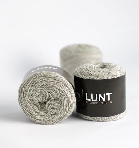 Hovedbilde 02 Lysegr&aring; Melert - Marte Helgetun, Lunt